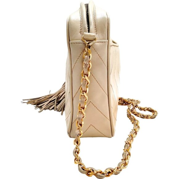 982870AM (S6) Chanel Crossbody Bag White Lambskin - Picture 5 of 11